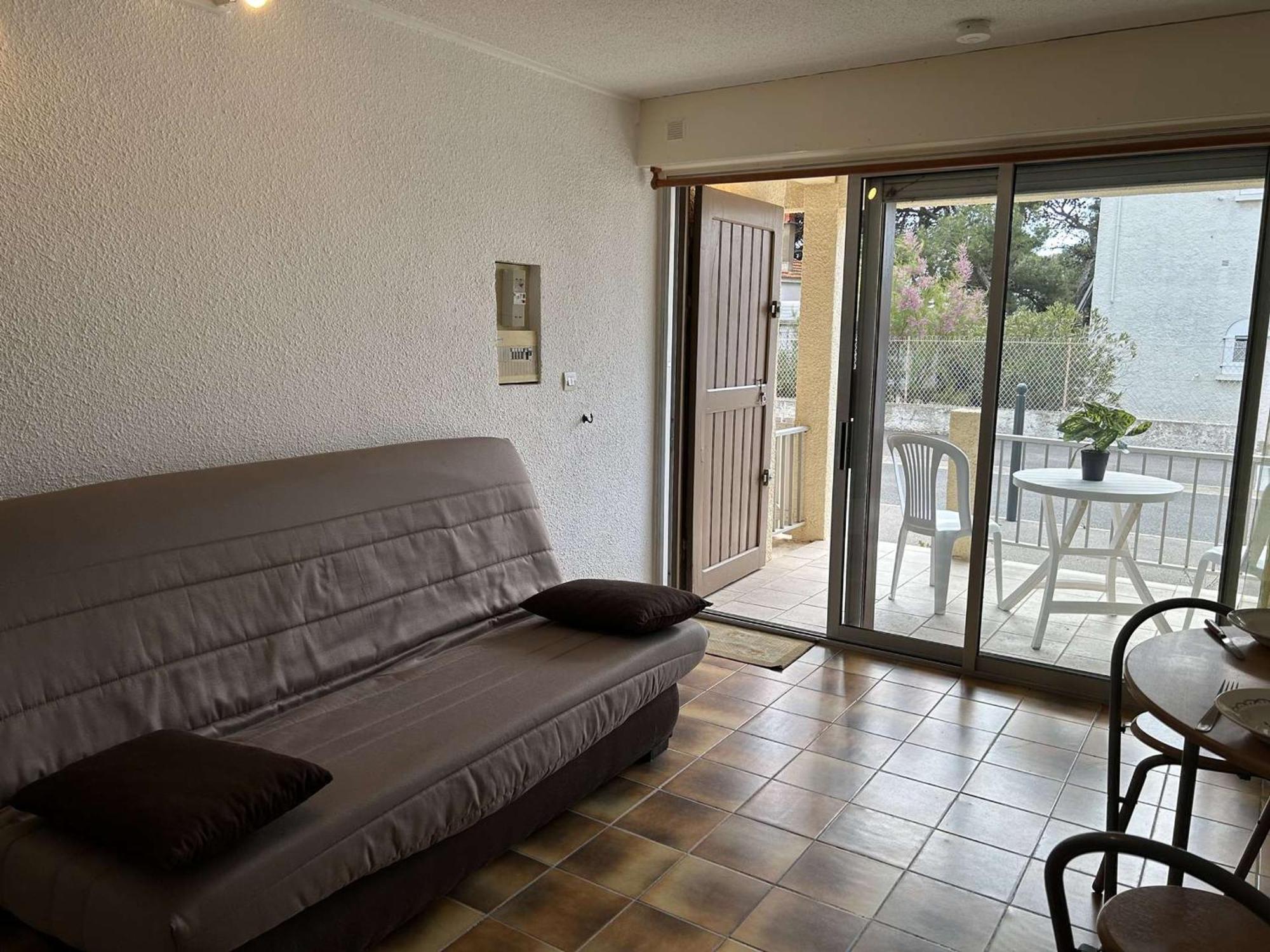 Studio En Rdc A 250M De La Plage - Saint Pierre La Mer, 2 Couchages, Animaux Acceptes - Fr-1-229D-232 Buitenkant foto