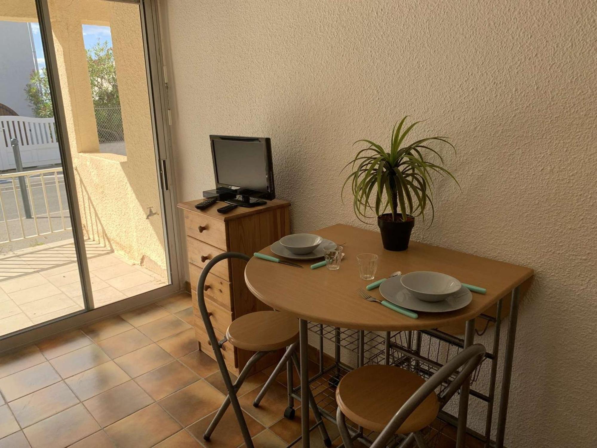 Studio En Rdc A 250M De La Plage - Saint Pierre La Mer, 2 Couchages, Animaux Acceptes - Fr-1-229D-232 Buitenkant foto